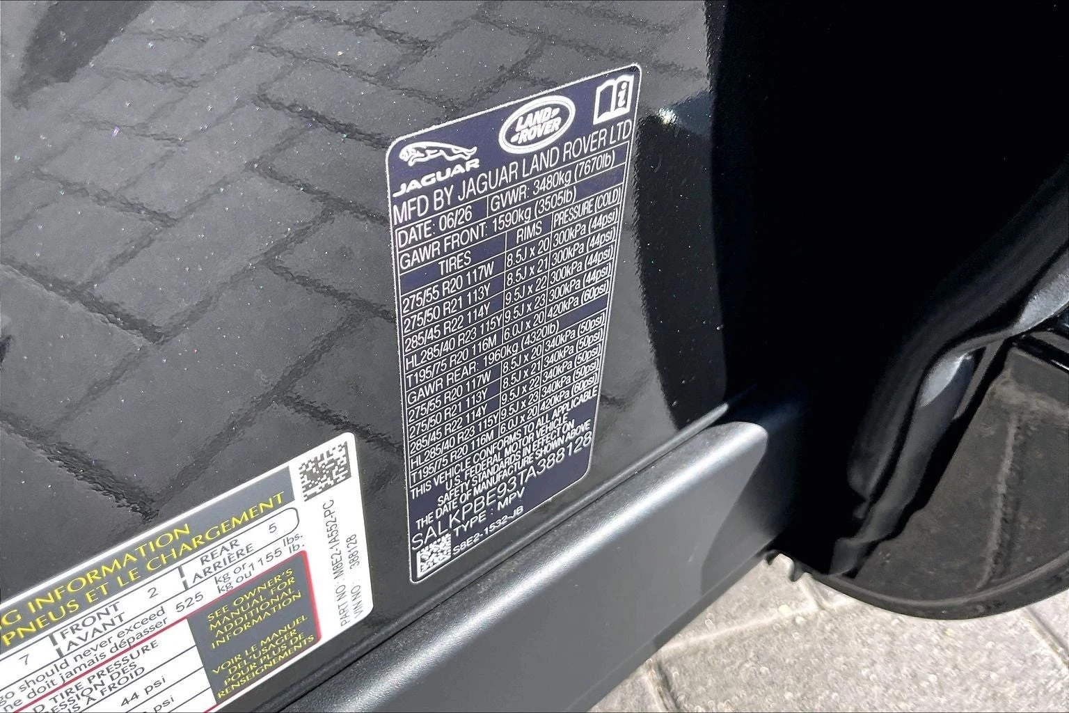 2026 Land Rover Range Rover SE LWB (L460), 14/15