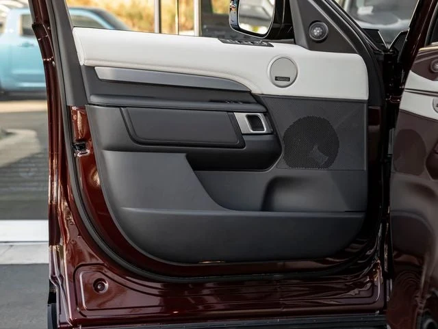 2026 Land Rover Discovery Gemini Edition (L462), 11/20