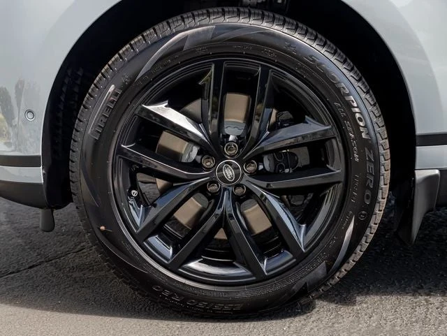 2026 Land Rover Range Rover Velar S (L560), 11/20