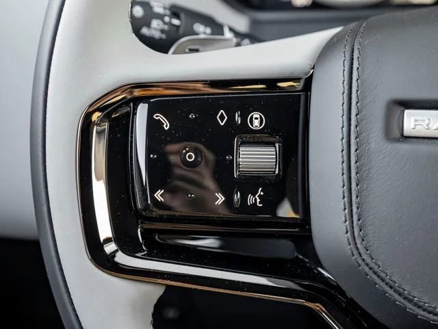 2026 Land Rover Range Rover Velar S (L560), 19/20