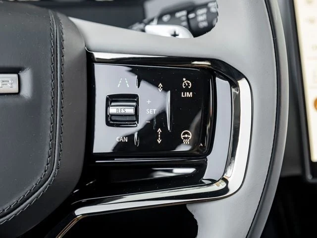 2026 Land Rover Range Rover Velar S (L560), 20/20