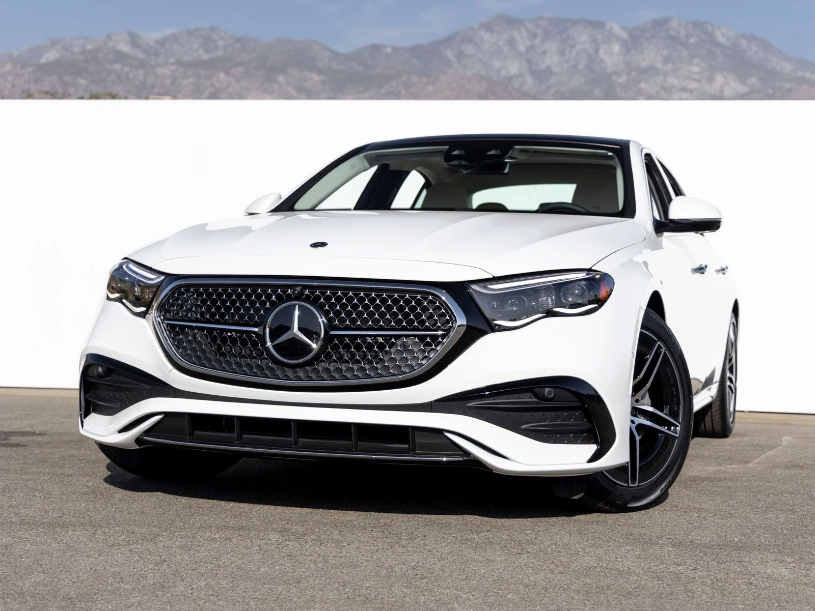 Mercedes-Benz E 350 (W214) · Polar White · Indigo Auto Group