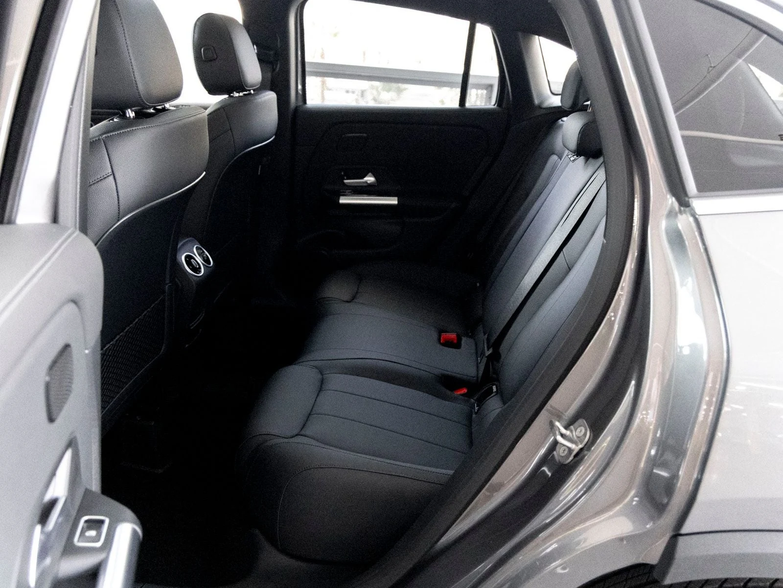 2026 Mercedes-Benz GLA 250 (H247), 19/20