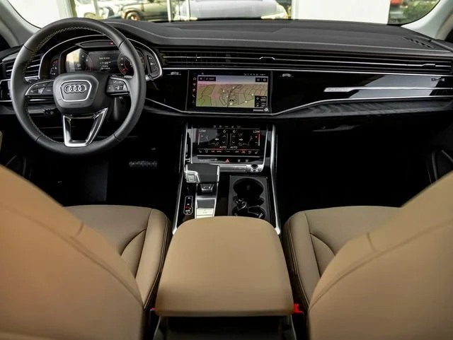 2026 Audi Q8 55 Premium Plus quattro (4M), 20/20