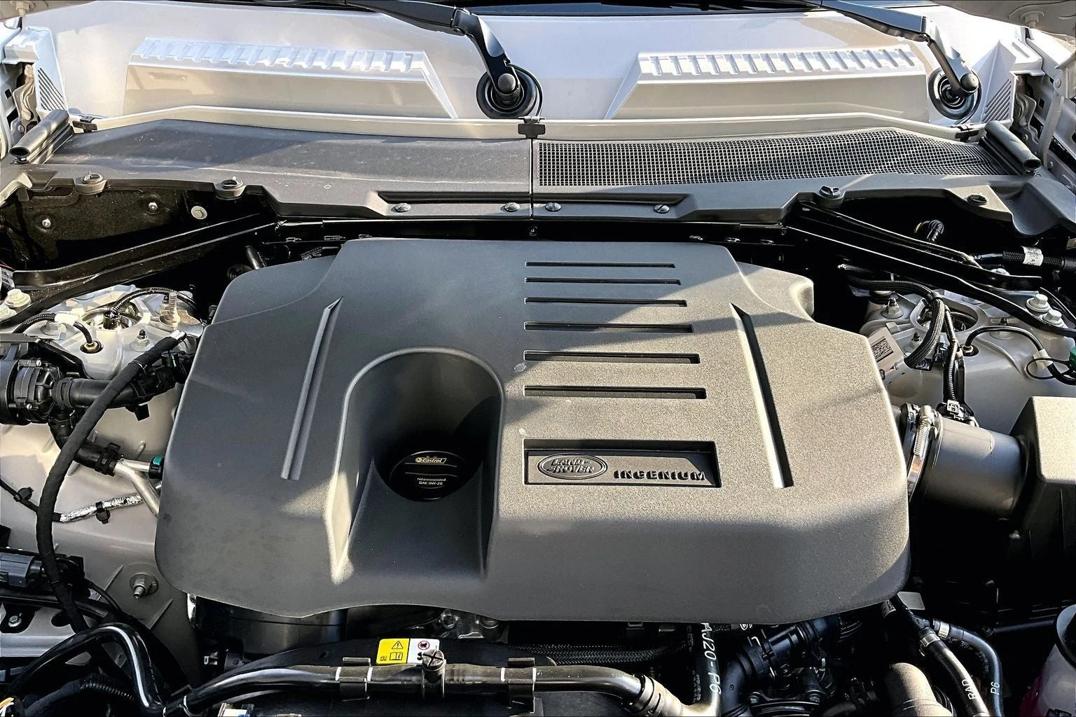 2026 Land Rover Defender 110 X-Dynamic SE (L663), 11/14