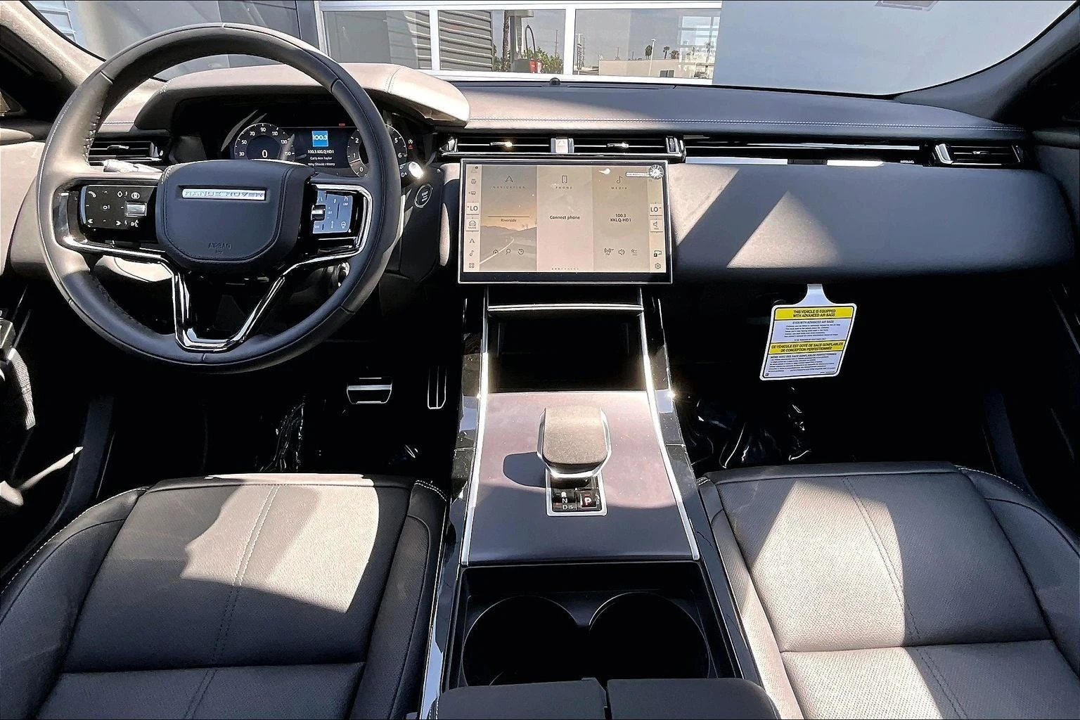 2026 Land Rover Range Rover Velar P250 Belgravia Edition (L560), 5/14