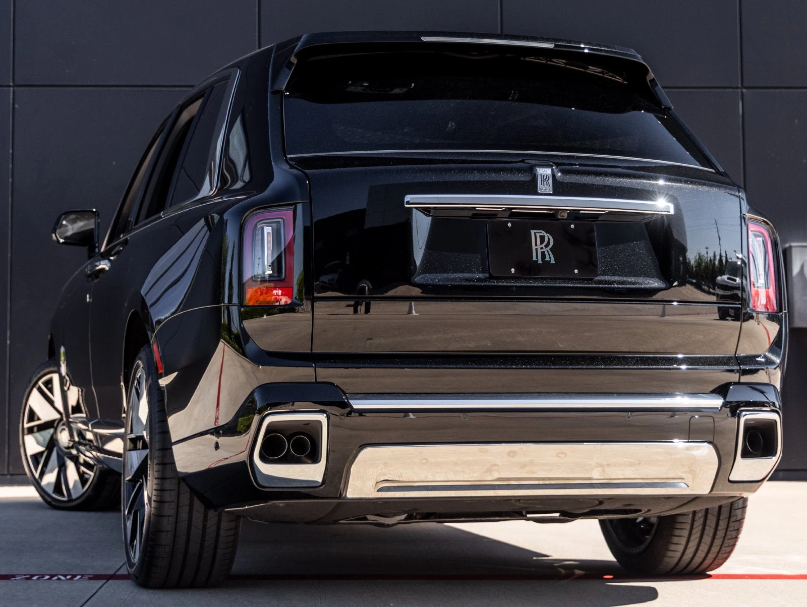 2027 Rolls-Royce Cullinan Series II, 9/20