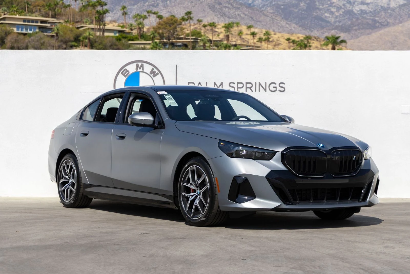 2027 BMW i5 eDrive40 (G60), 2/20