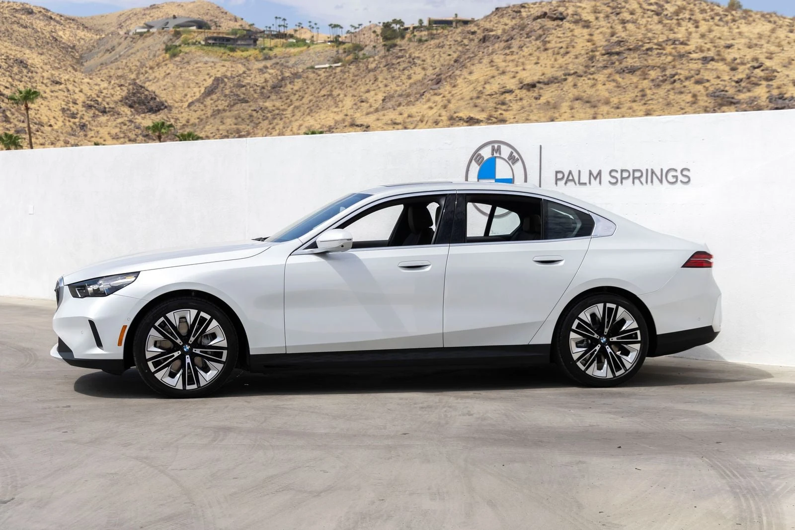 2027 BMW i5 eDrive40 (G60), 3/20