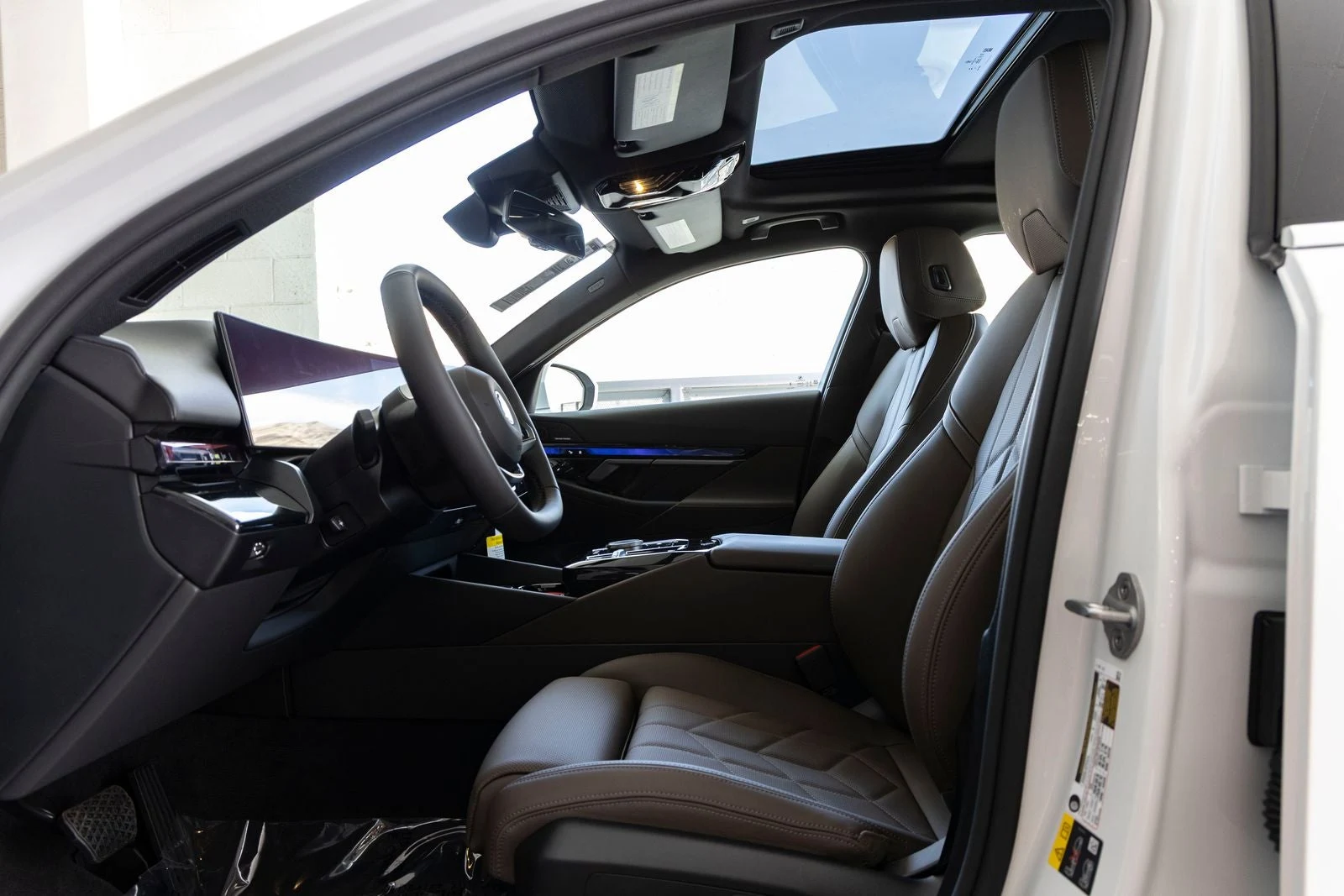 2027 BMW i5 eDrive40 (G60), 15/20