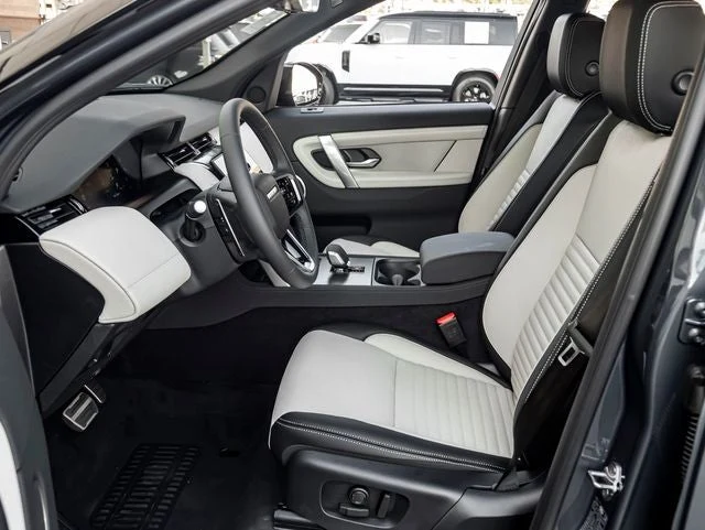 2026 Land Rover Discovery Sport Landmark (L550), 14/20