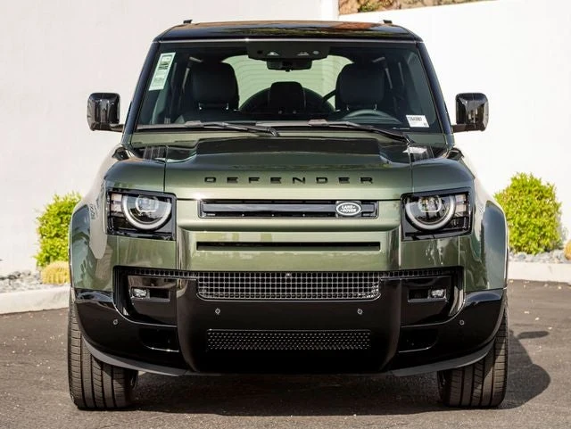 2026 Land Rover Defender 110 X-Dynamic SE (L663), 3/20
