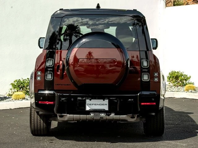 2026 Land Rover Defender 130 X-Dynamic SE (L663), 8/20