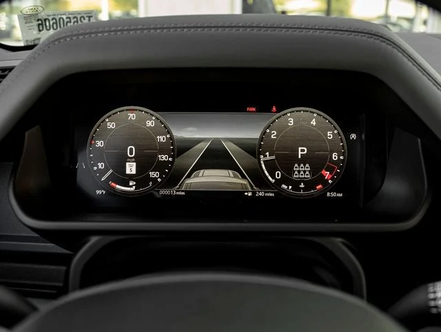 2026 Land Rover Defender 130 X-Dynamic SE (L663), 18/20