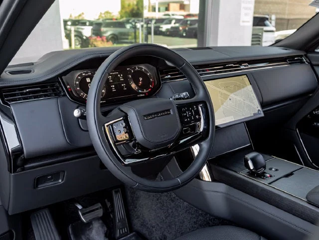 2026 Land Rover Range Rover SV Black LWB (L460), 16/20