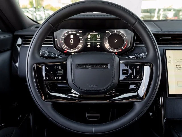 2026 Land Rover Range Rover SV Black LWB (L460), 18/20