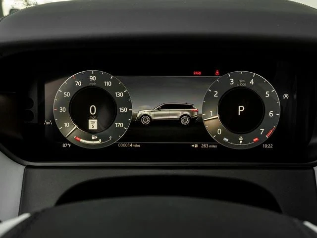 2026 Land Rover Range Rover Velar Dynamic SE (L560), 17/20