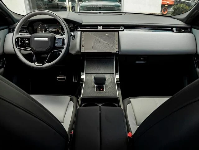 2026 Land Rover Range Rover Velar Dynamic SE (L560), 18/20