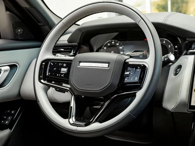2026 Land Rover Range Rover Velar Dynamic SE (L560), 19/20