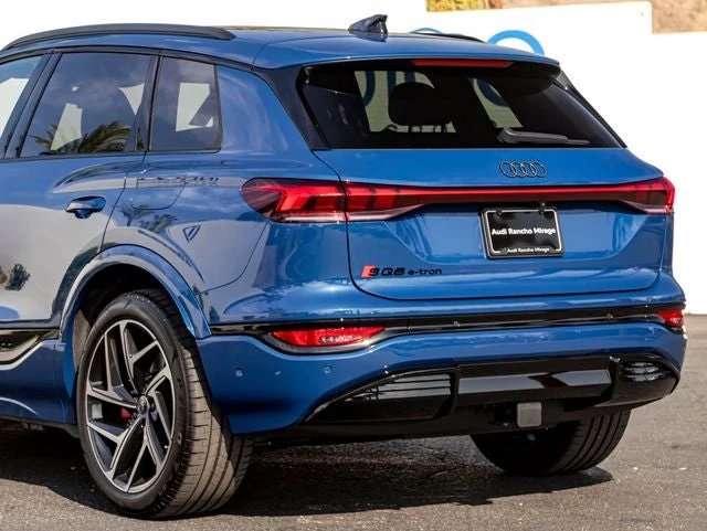 2027 Audi SQ6 e-tron Prestige quattro, 10/20