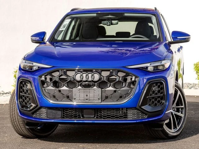 Audi Q5 Premium Plus quattro (GU) · Ultra Blue Metallic · Indigo Auto Group
