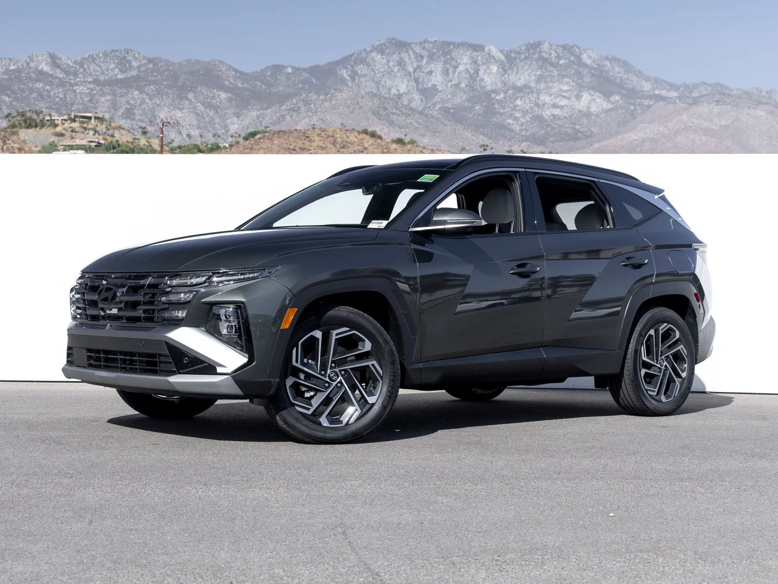 Hyundai Tucson Hybrid Limited (2025 Update) · Amazon Gray · Indigo Auto Group