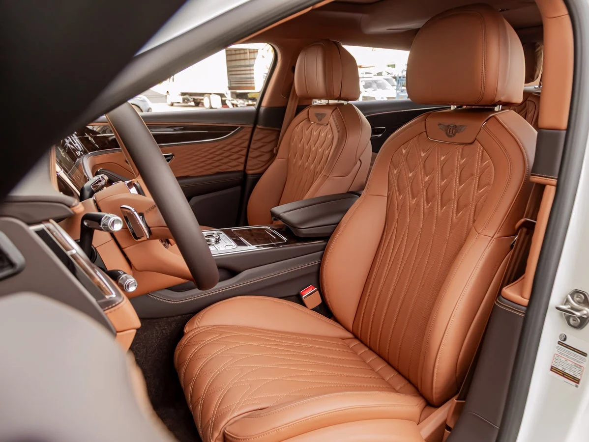 2026 Bentley Flying Spur Azure (4th Generation), 15/20