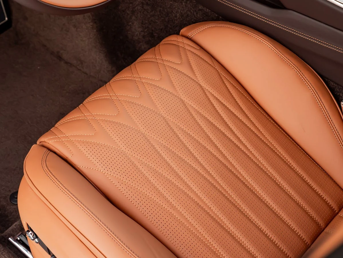 2026 Bentley Flying Spur Azure (4th Generation), 16/20