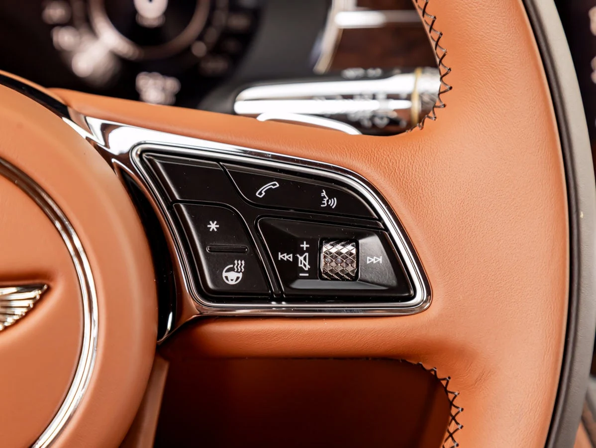 2026 Bentley Flying Spur Azure (4th Generation), 20/20