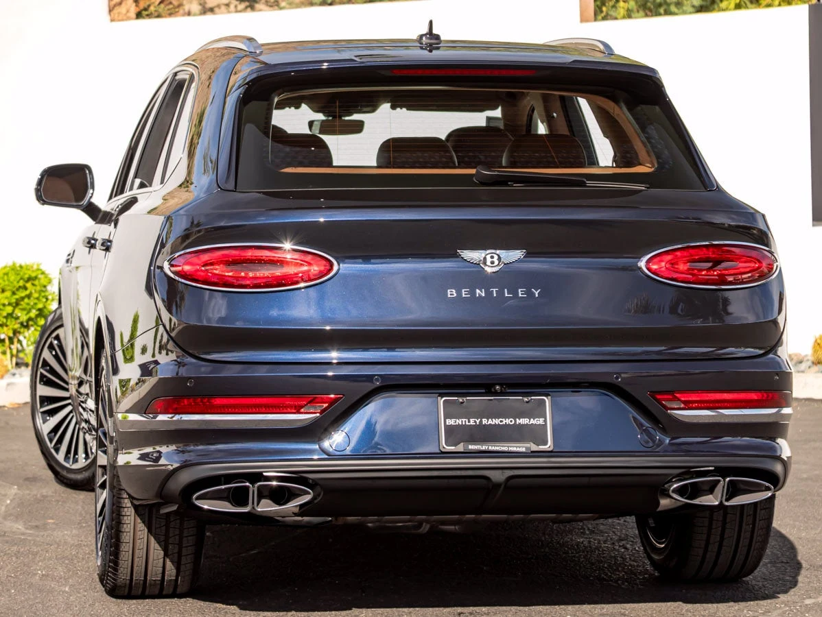 2026 Bentley Bentayga V8, 3/20