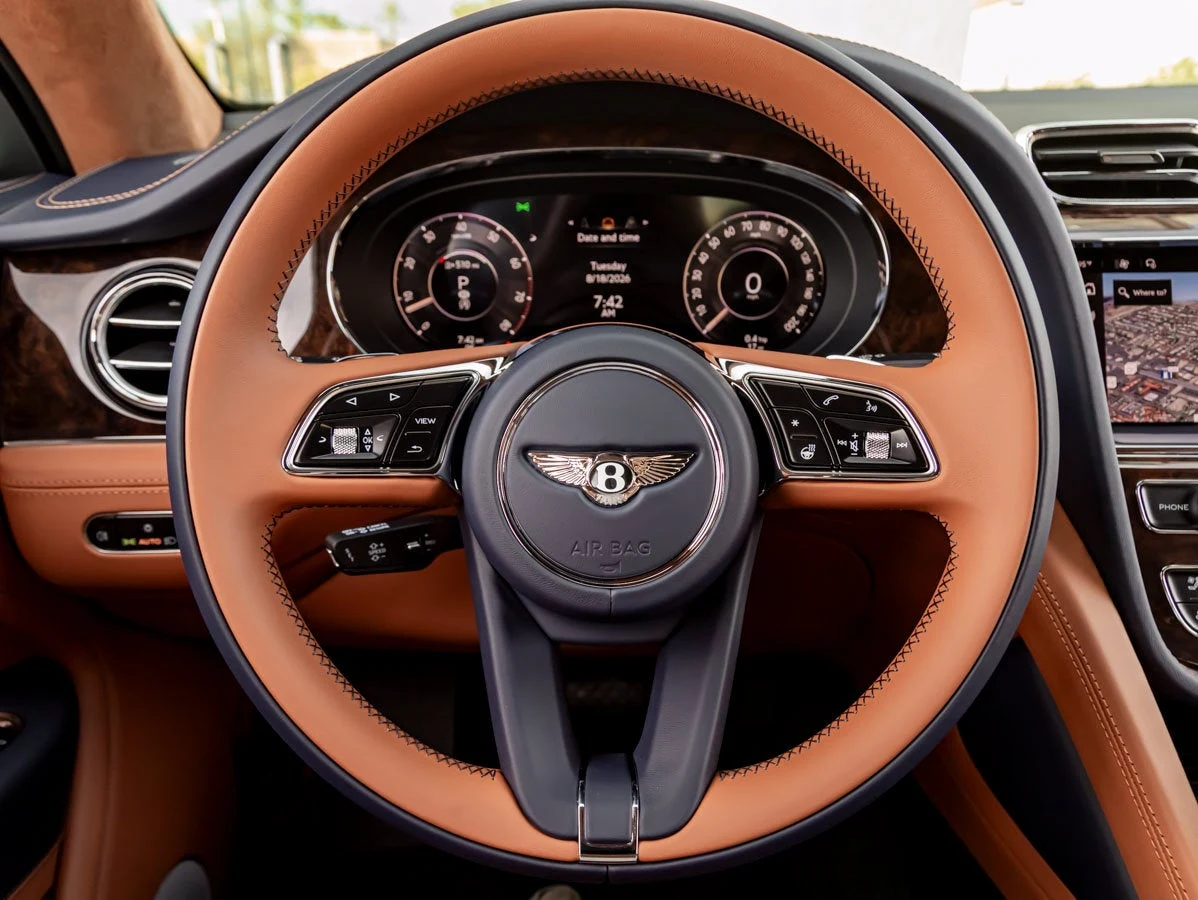 2026 Bentley Bentayga V8, 19/20