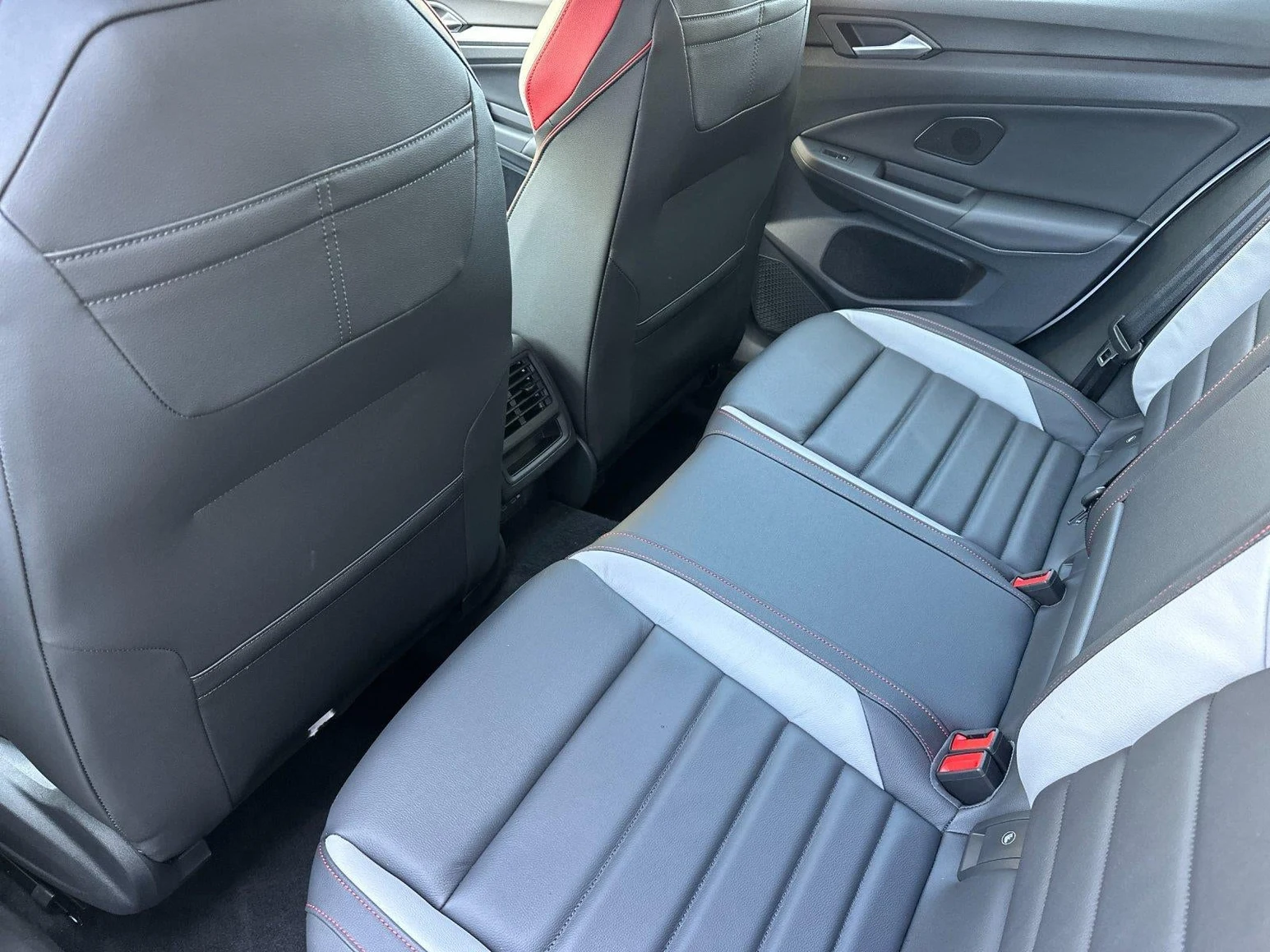 2026 Volkswagen Golf GTI SE (Mk8.5), 11/20
