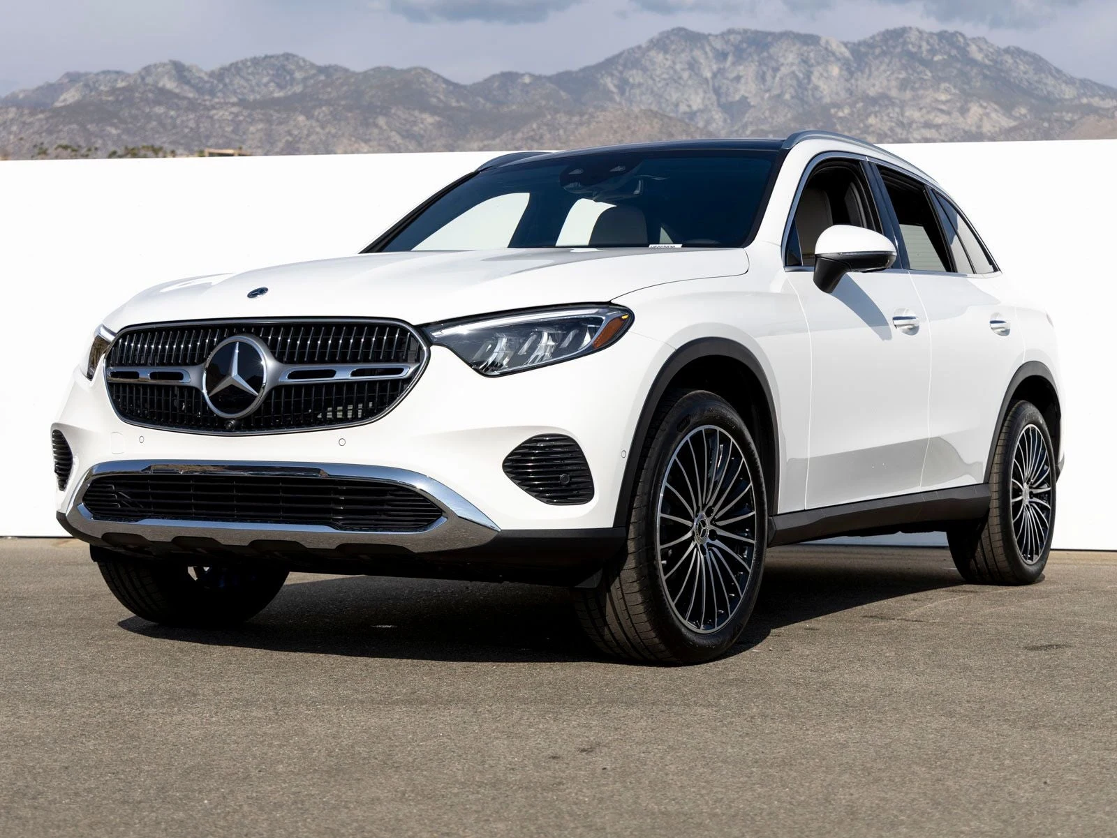 2027 Mercedes-Benz GLC 300 (X254), 2/20