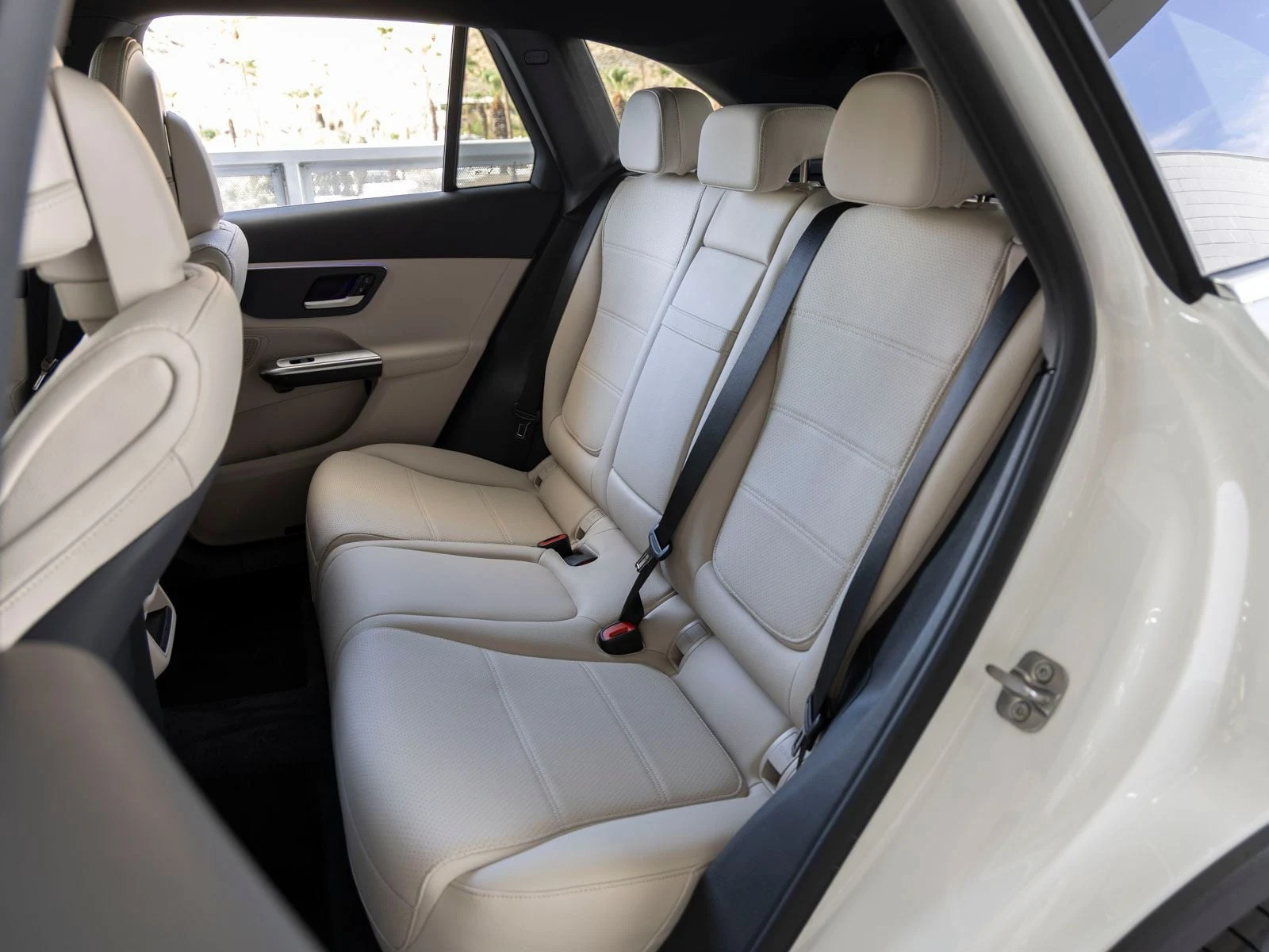 2027 Mercedes-Benz GLC 300 (X254), 18/20