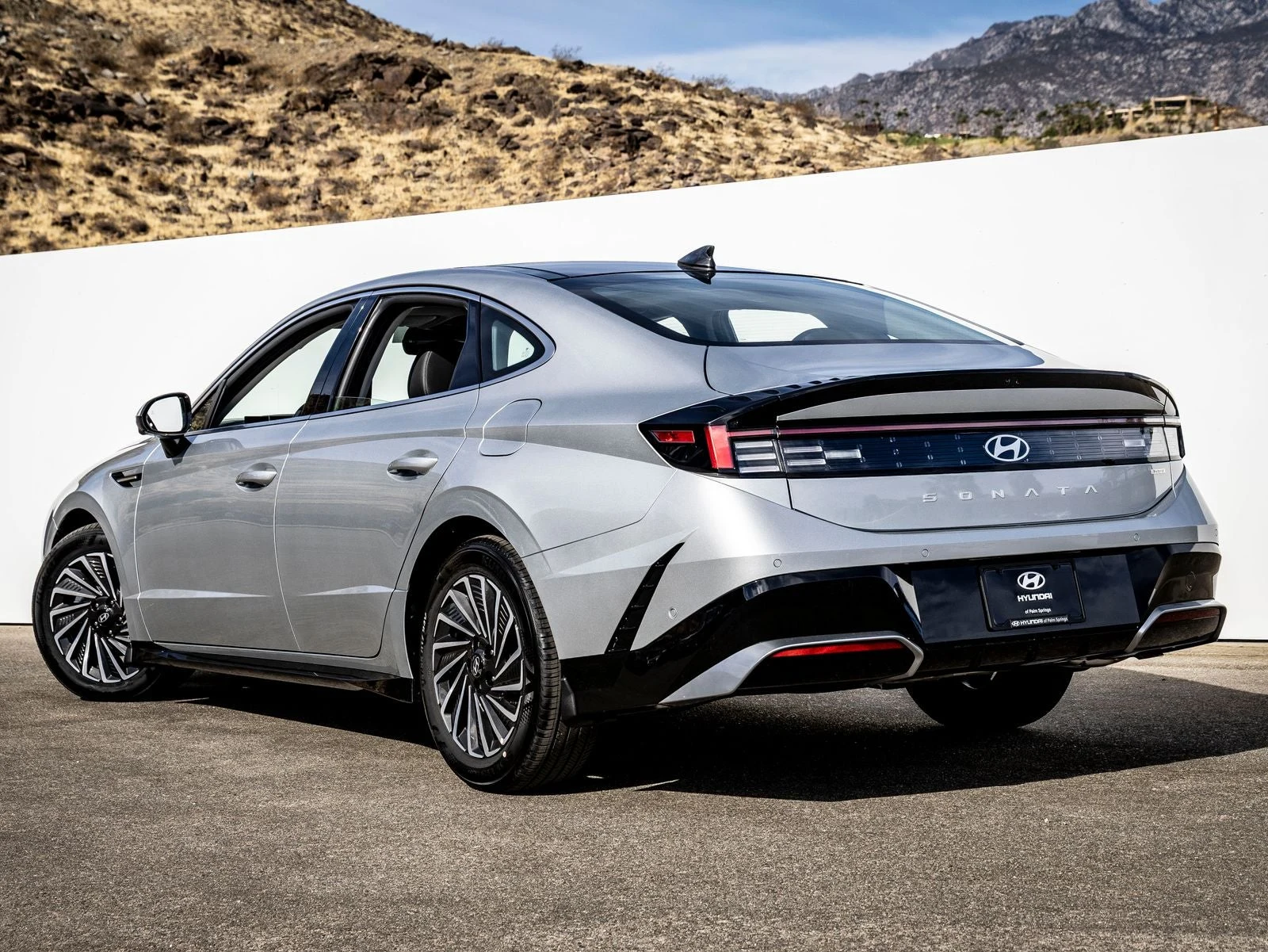 2026 Hyundai Sonata Hybrid Limited (2024 Update), 8/20