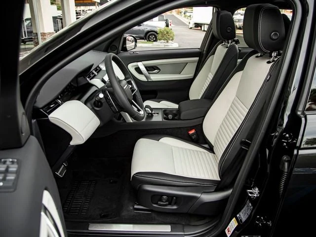 2026 Land Rover Discovery Sport Landmark (L550), 14/20