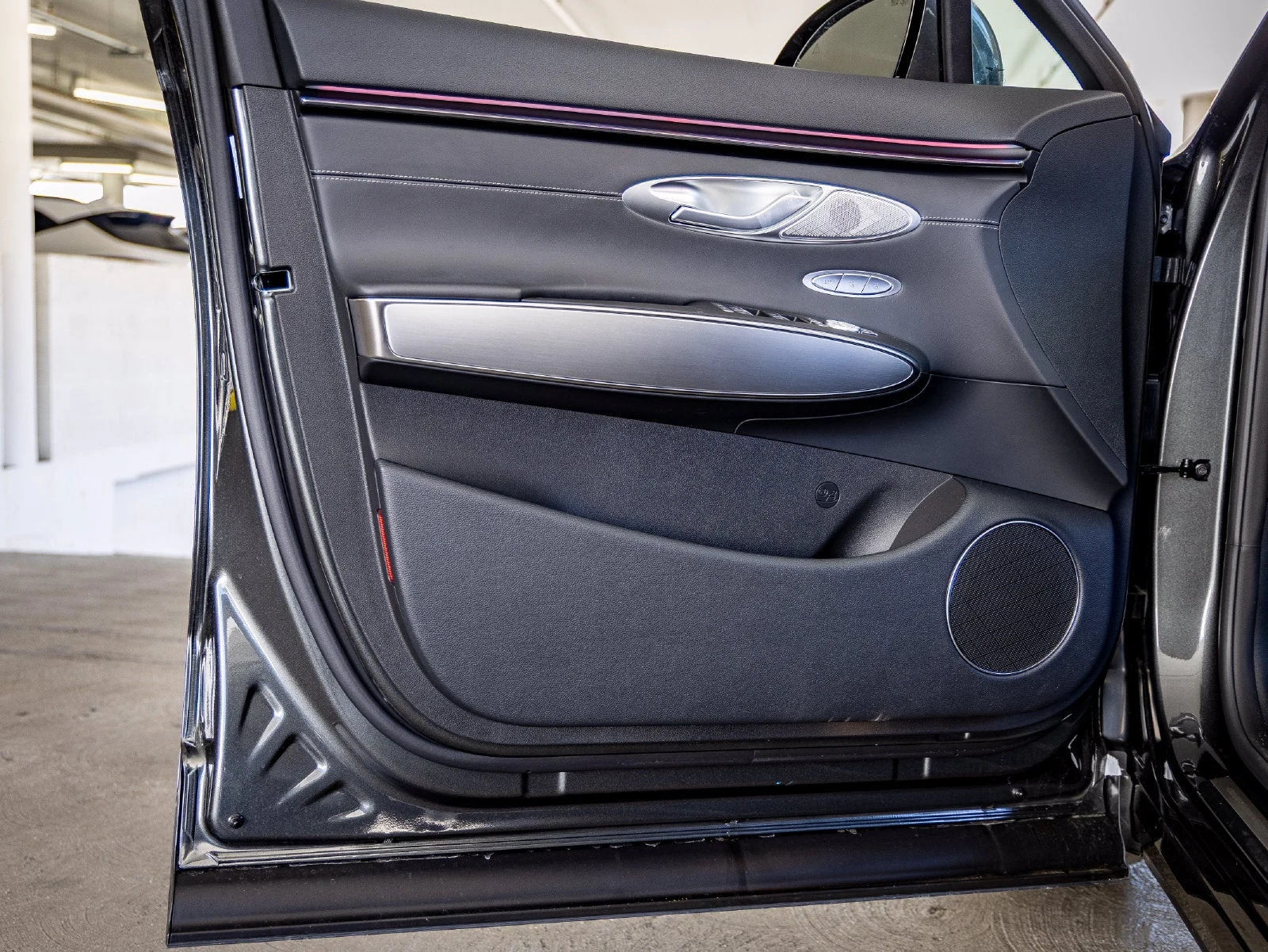 2027 Genesis GV70 2.5T Select (2024 Update), 20/20