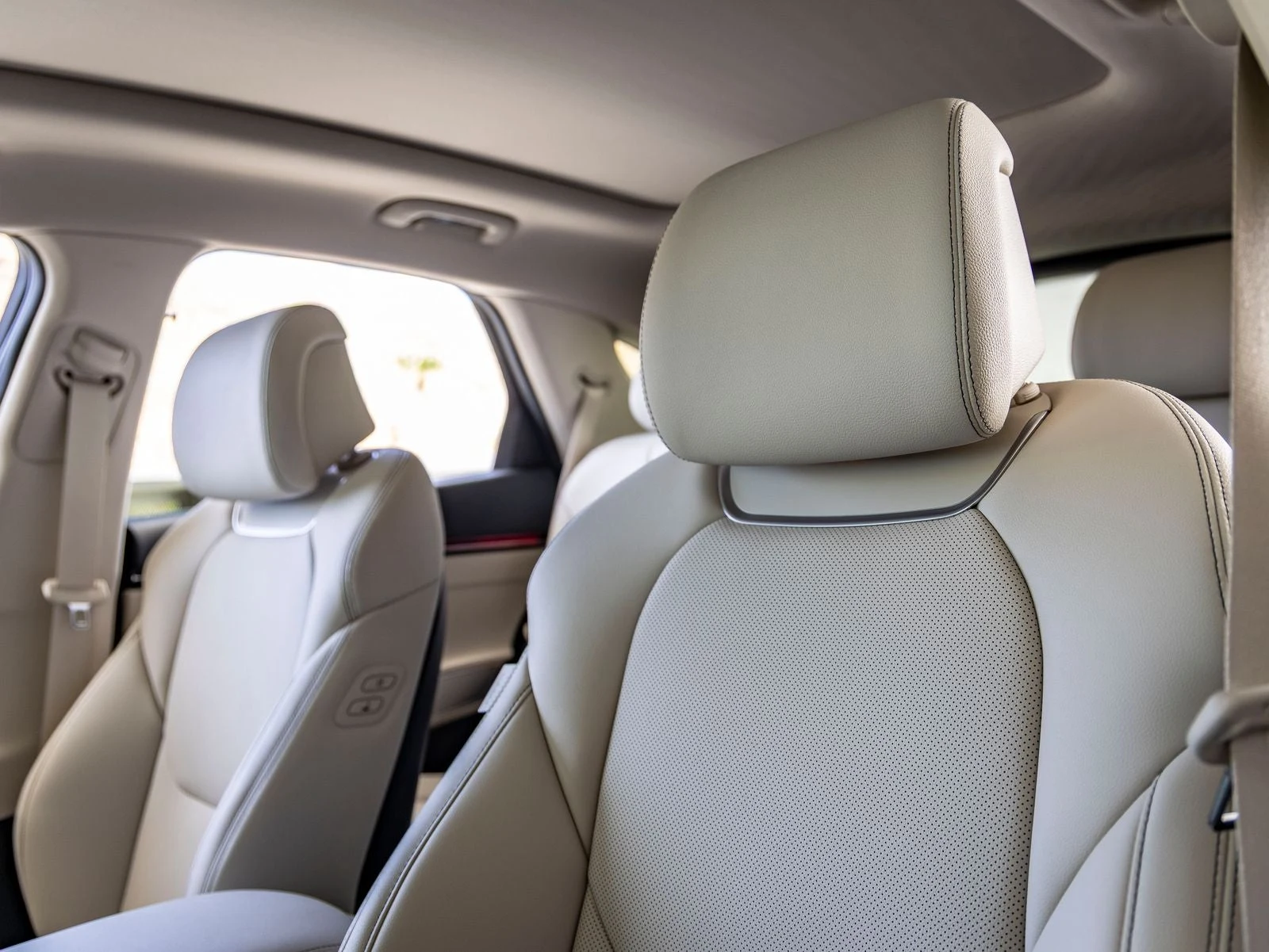 2027 Genesis GV70 2.5T Select (2024 Update), 17/20