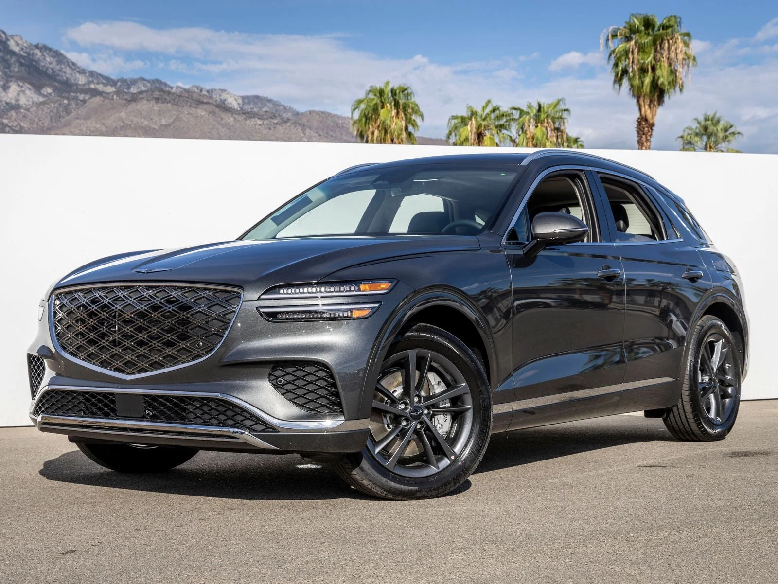 Genesis GV70 2.5T Select (2024 Update) · Makalu Gray · Indigo Auto Group