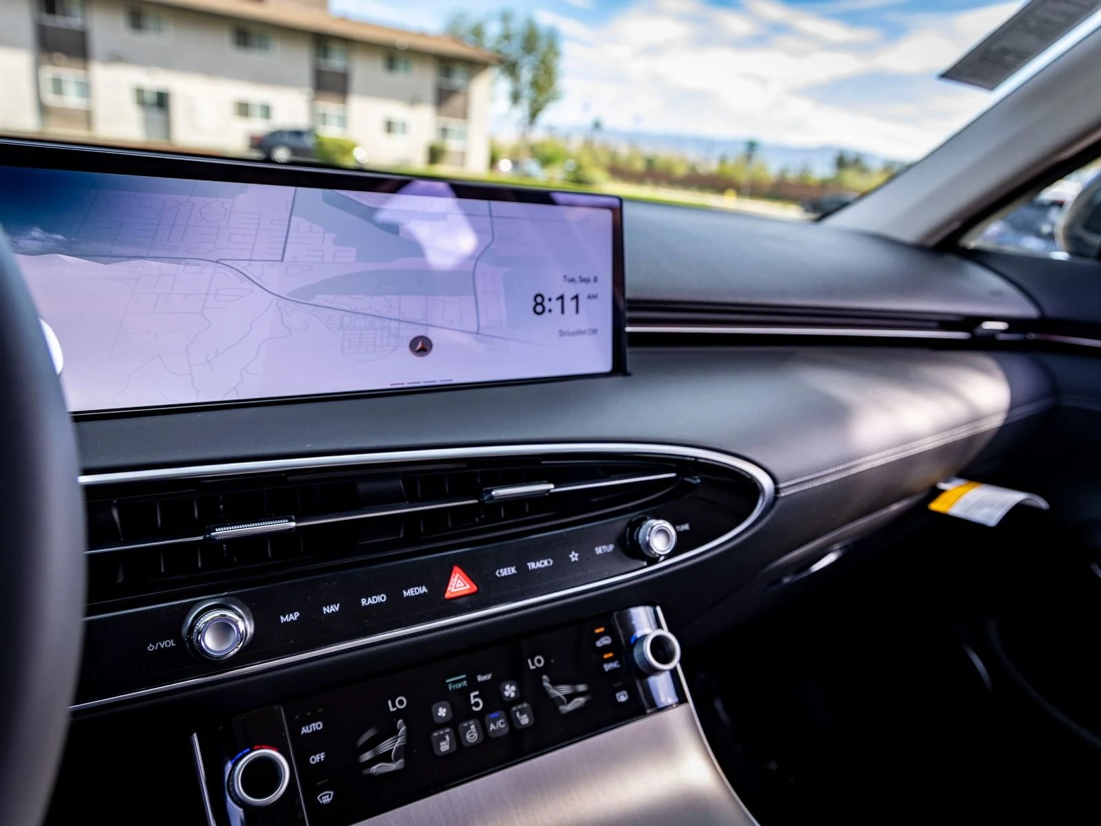 2027 Genesis GV70 2.5T Select (2024 Update), 19/20