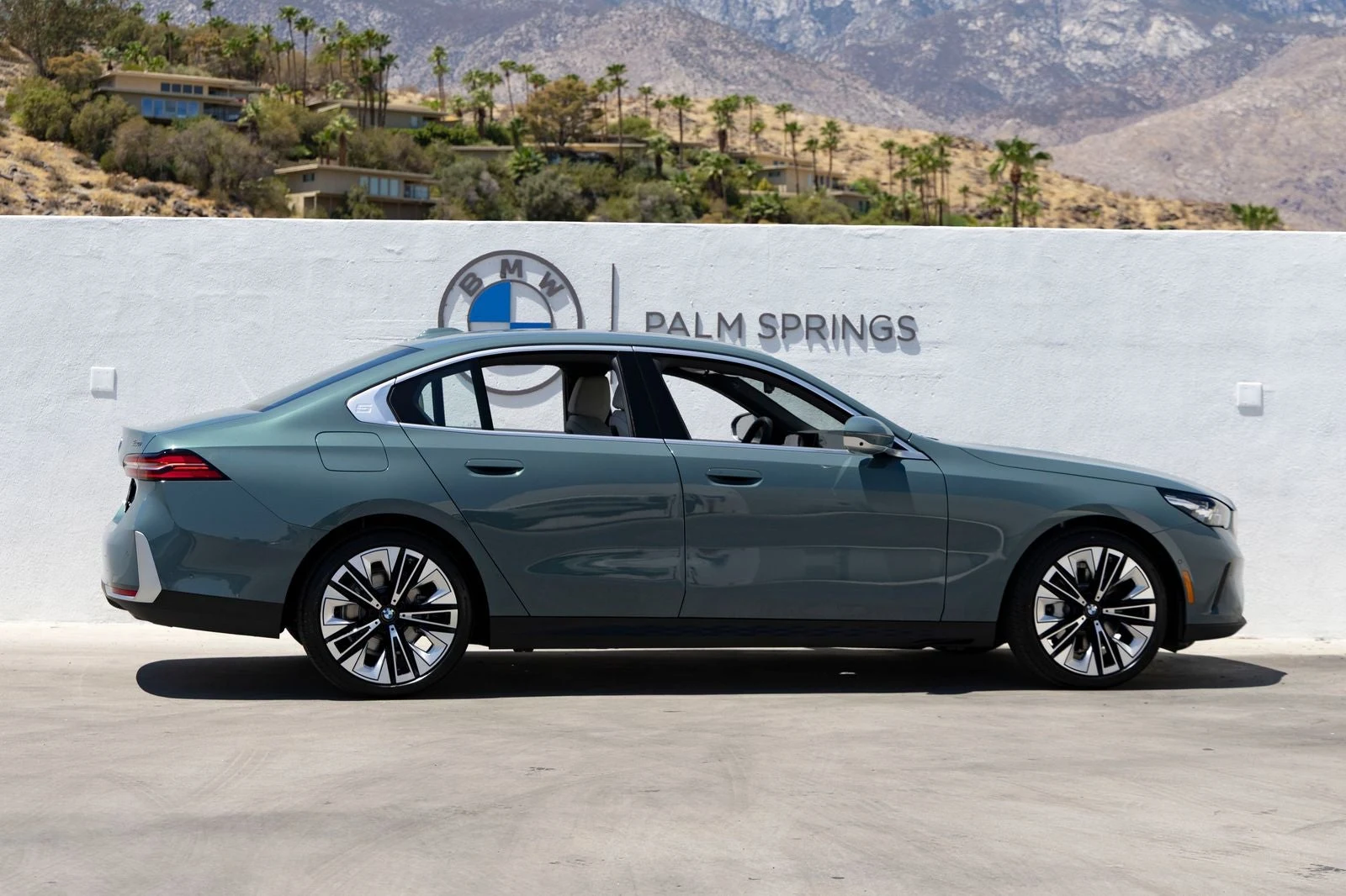 2027 BMW 530i (G60), 5/20