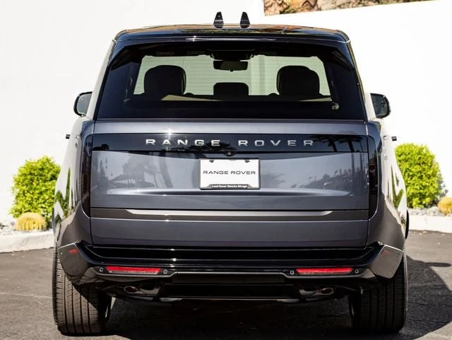 2026 Land Rover Range Rover SE (L460), 8/20