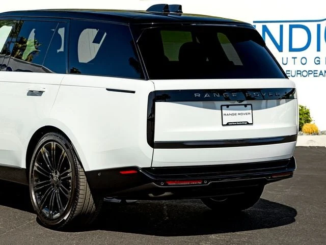 2026 Land Rover Range Rover SE (L460), 10/20
