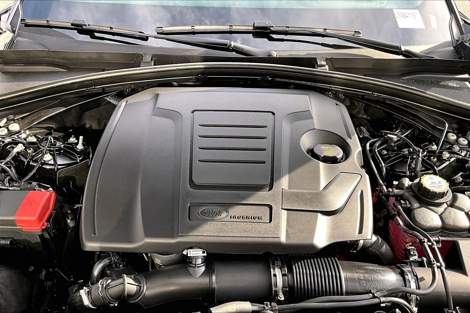 2026 Land Rover Range Rover Velar Belgravia Edition (L560), 11/14