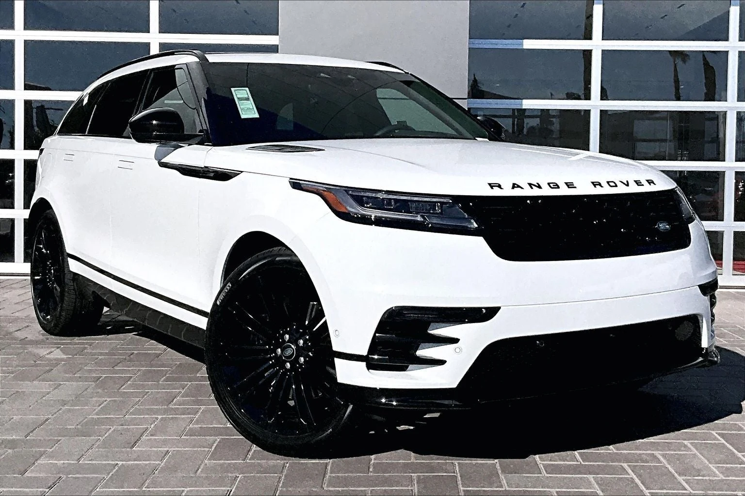 2026 Land Rover Range Rover Velar P250 Belgravia Edition (L560), 2/14