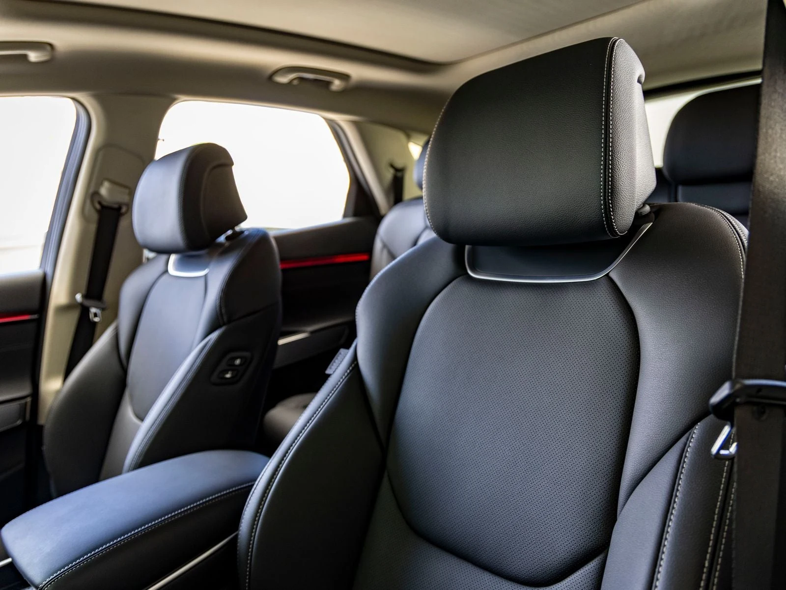 2027 Genesis GV70 2.5T Select (2024 Update), 18/20