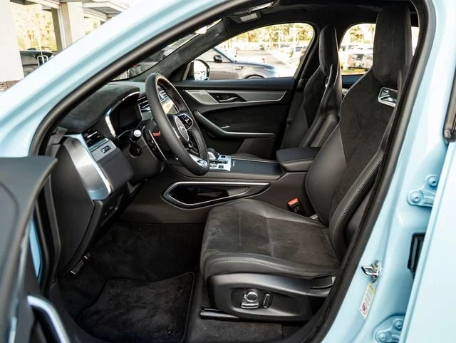 2026 Jaguar F-Pace SVR, 14/20