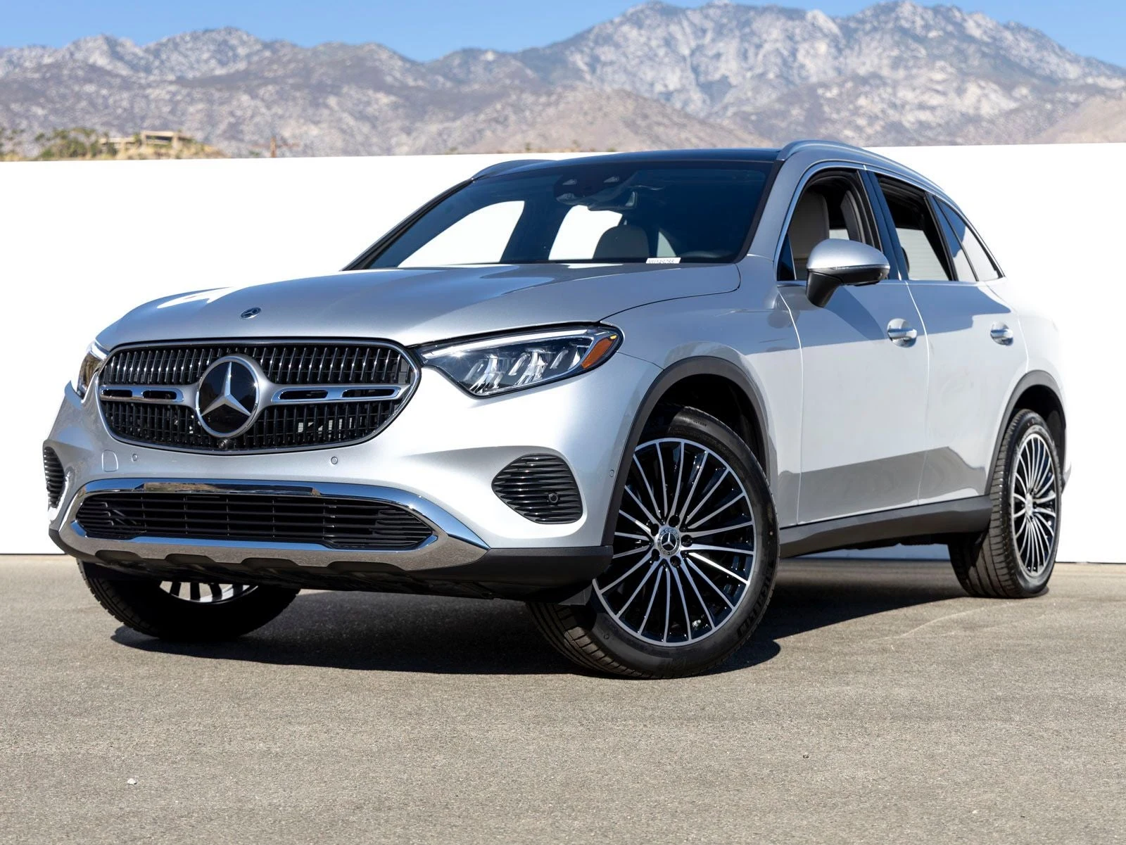 Mercedes-Benz GLC 300 (X254) · Cirrus Silver Metallic · Indigo Auto Group