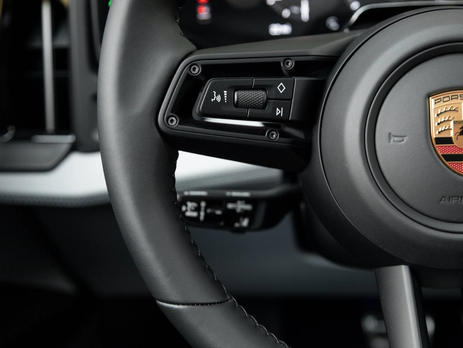 2026 Porsche Cayenne S Electric (E4), 15/20