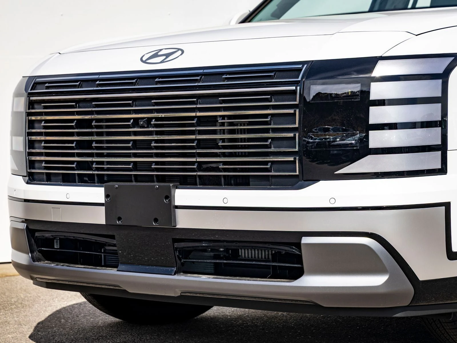 2027 Hyundai Palisade Hybrid Limited (LX3), 3/20